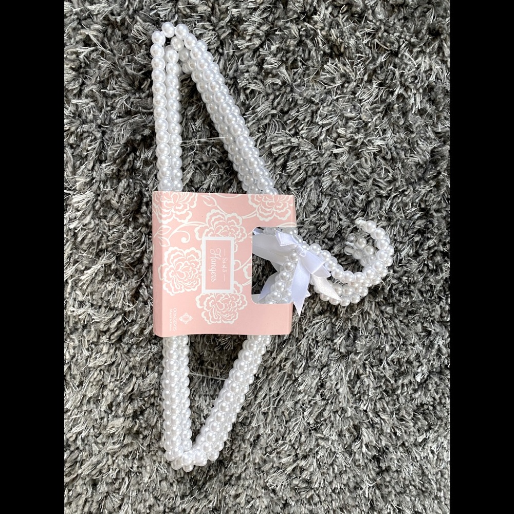 Pearl Hangers